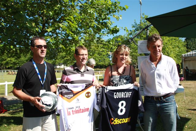 remise du maillot par Gourcuff